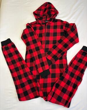 Follow Me Women's/UNISEX Red Black Buffalo Plaid Fleece One Piece Pajamas XS